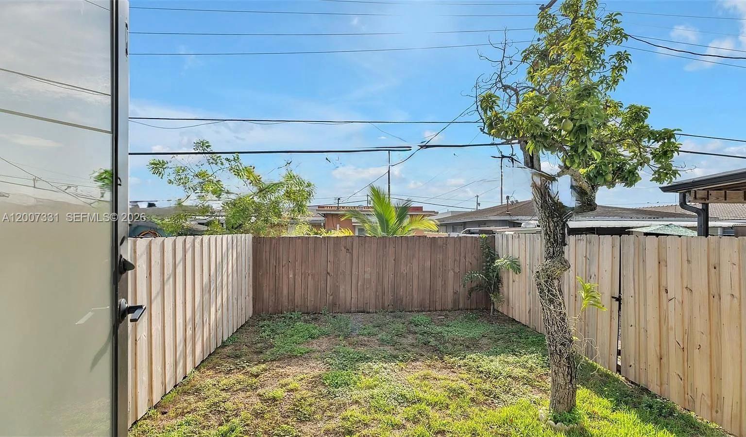 See details / 1085 sq. ft. $ 2026-05-18 0 Photo