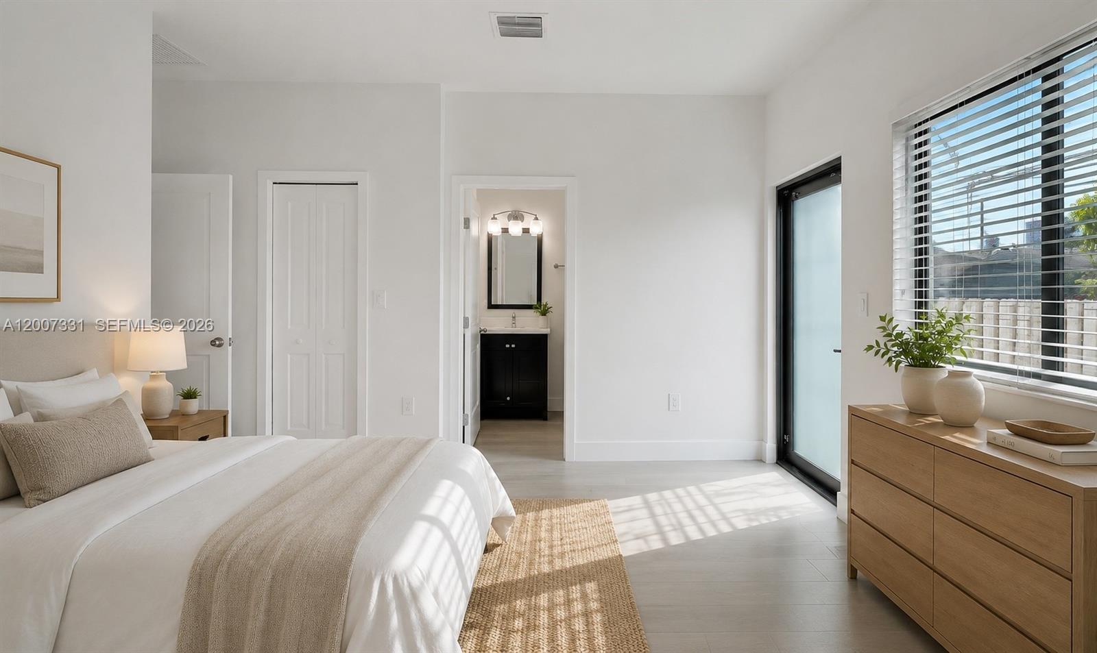 See details / 1085 sq. ft. $ 2026-05-18 0 Photo