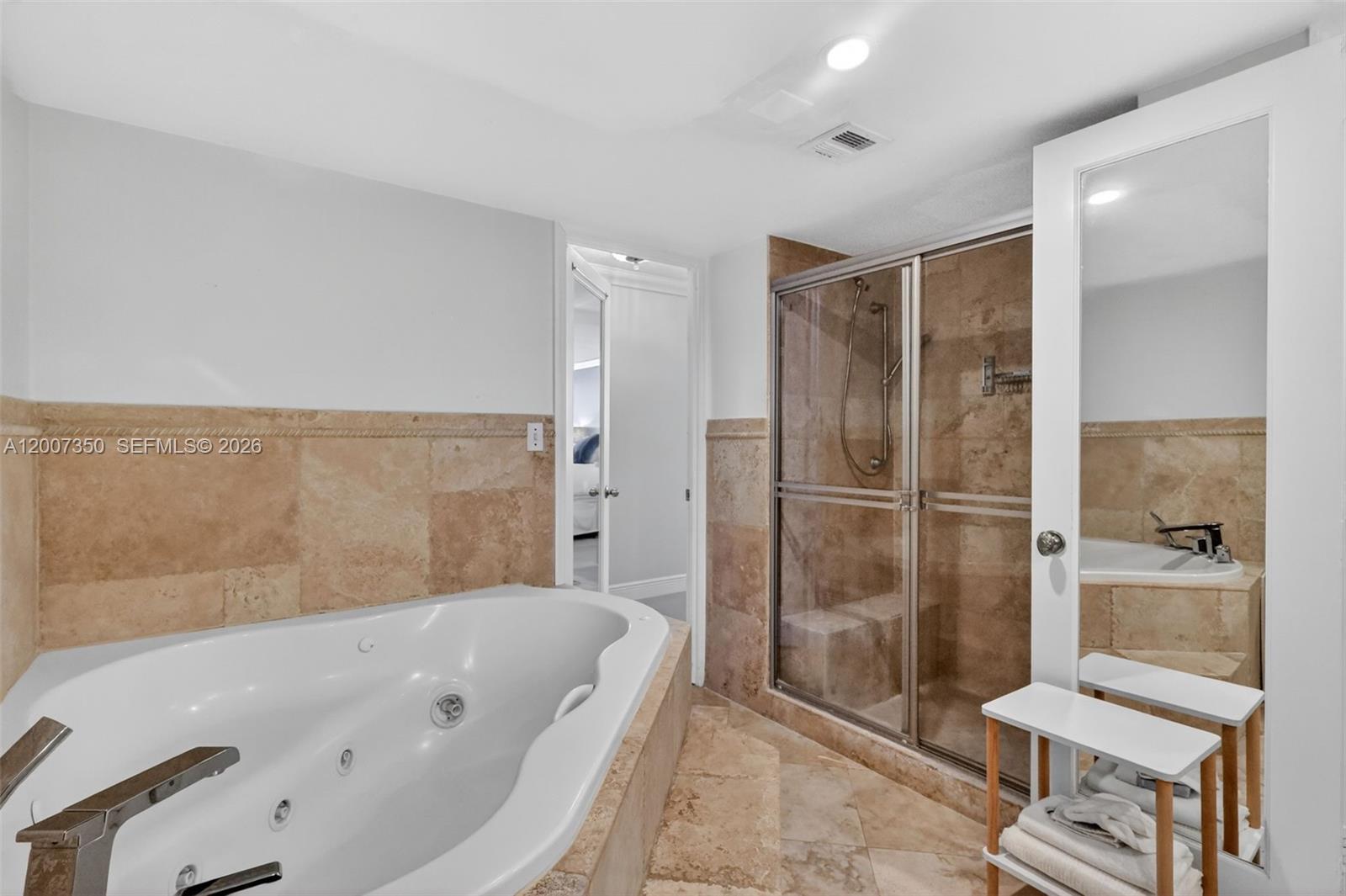 Photo of 2751 Ocean Dr  #504S, Hollywood, Florida, 33019 - 