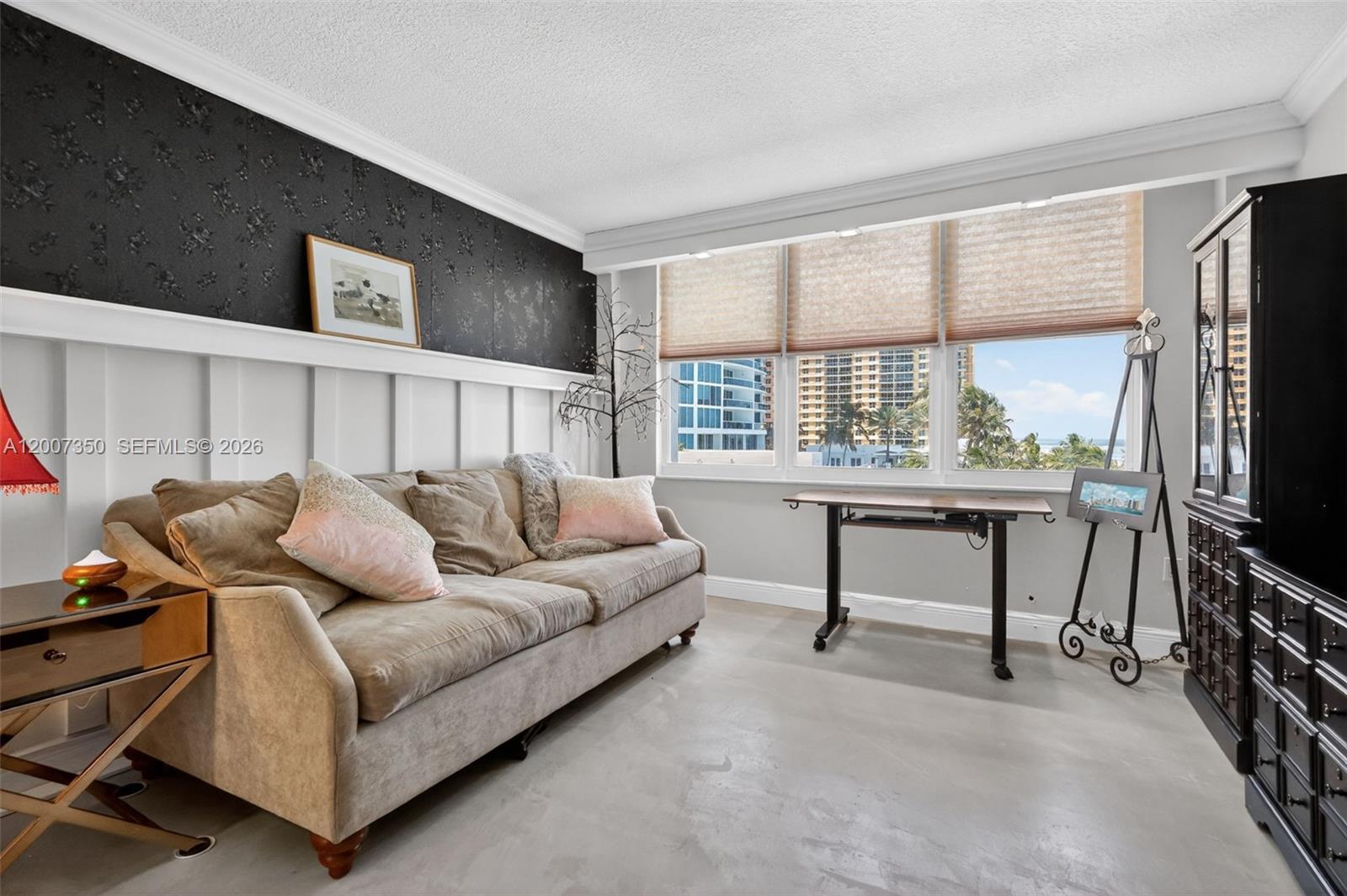 Photo of 2751 Ocean Dr  #504S, Hollywood, Florida, 33019 - Bedroom