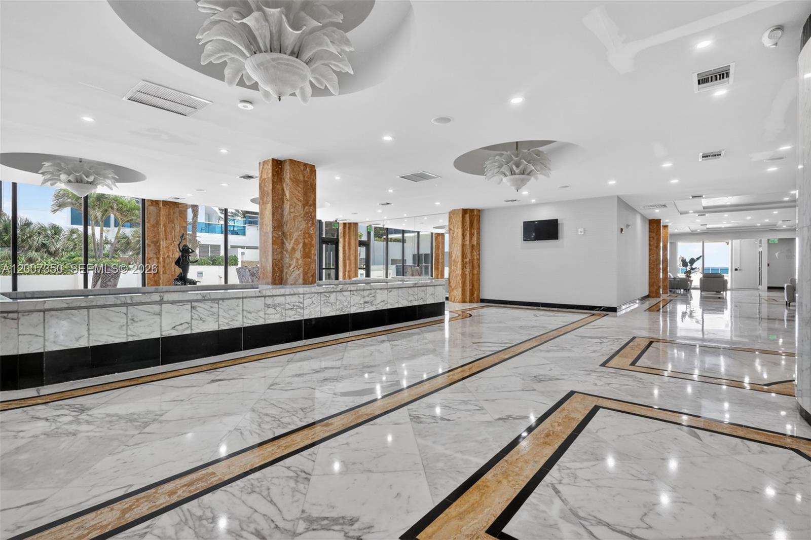 Photo of 2751 Ocean Dr  #504S, Hollywood, Florida, 33019 - 