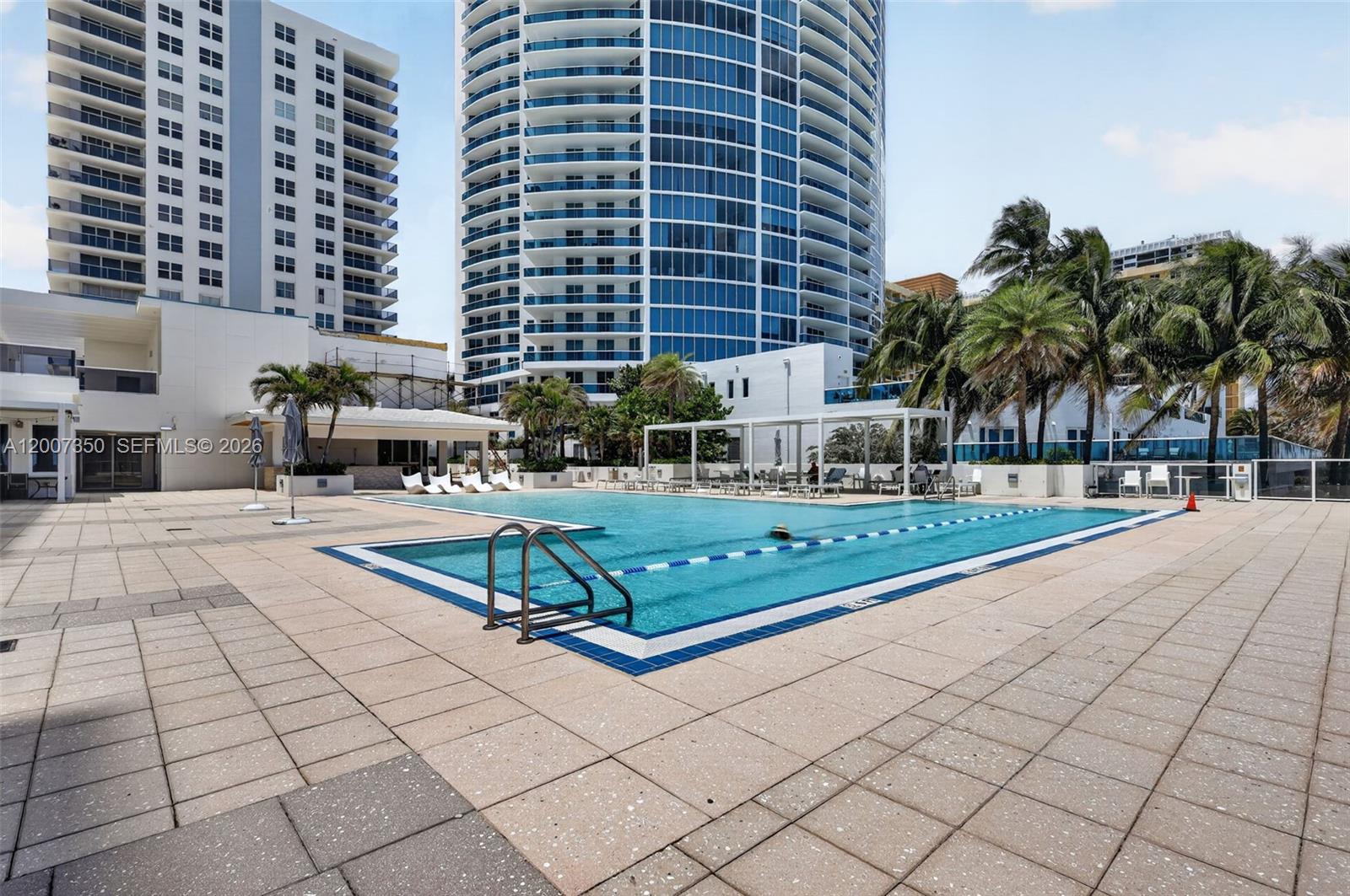 Photo of 2751 Ocean Dr  #504S, Hollywood, Florida, 33019 - 