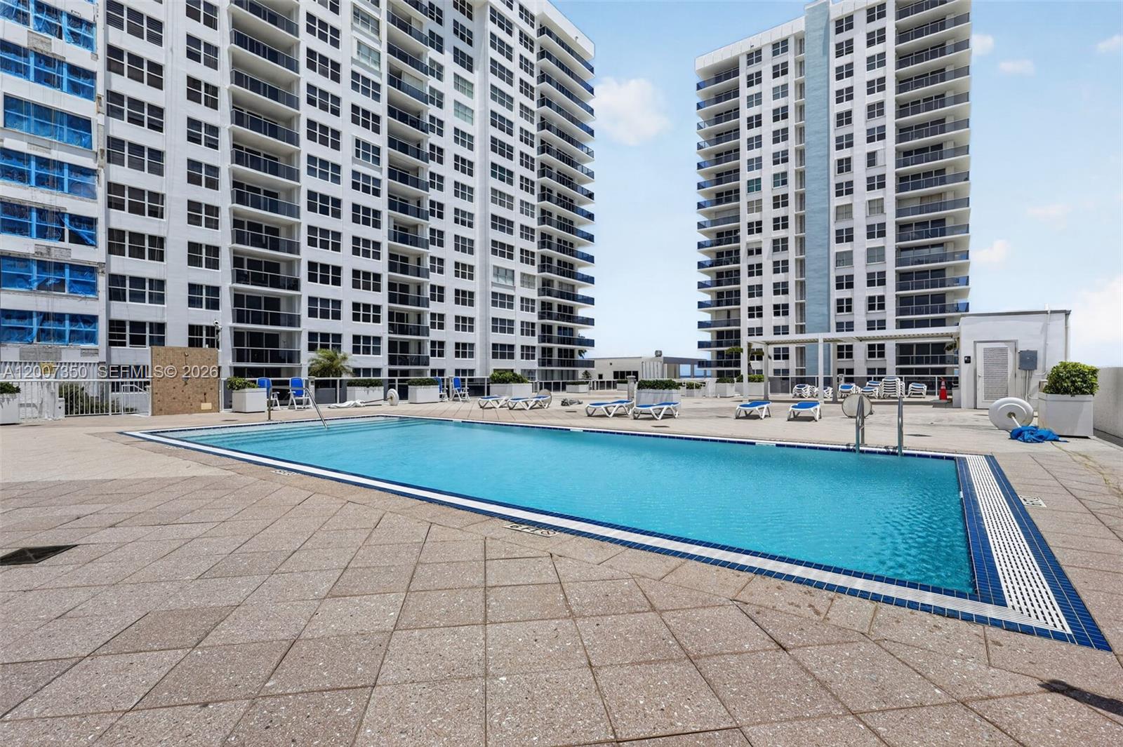 Photo of 2751 Ocean Dr  #504S, Hollywood, Florida, 33019 - 