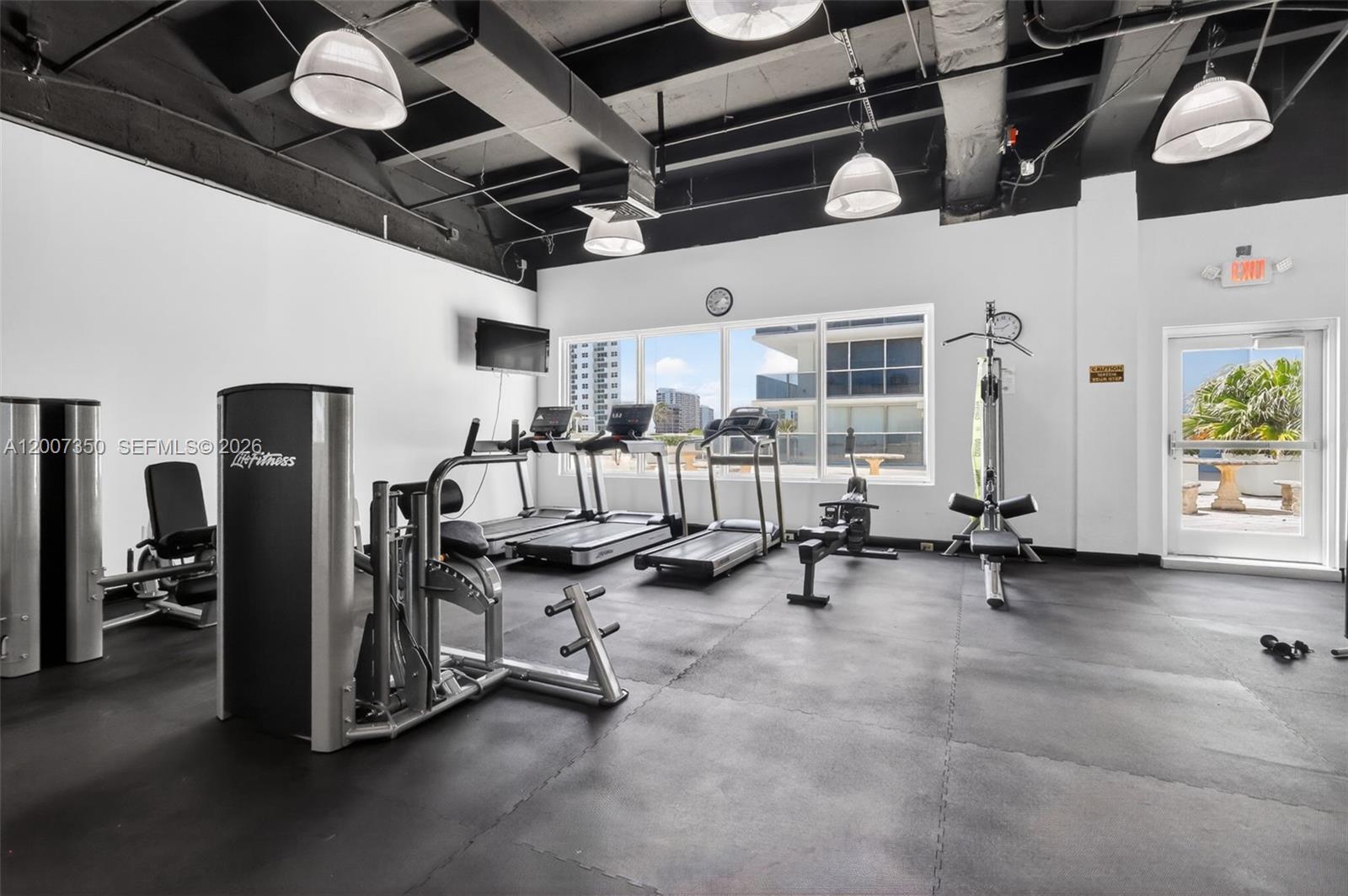 Photo of 2751 Ocean Dr  #504S, Hollywood, Florida, 33019 - 