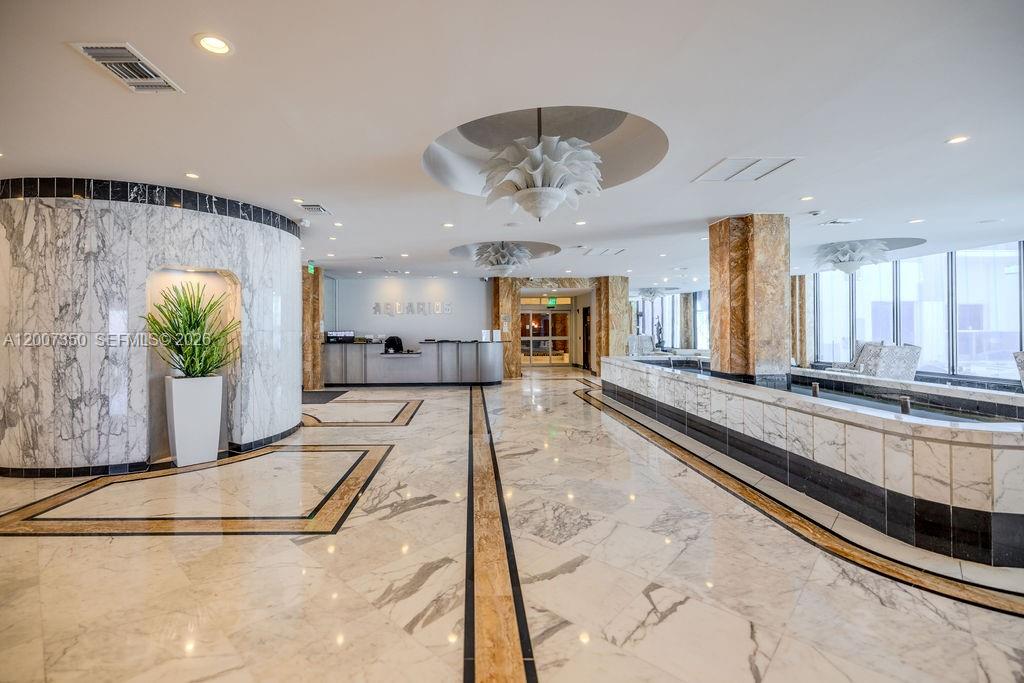 Photo of 2751 Ocean Dr  #504S, Hollywood, Florida, 33019 - 