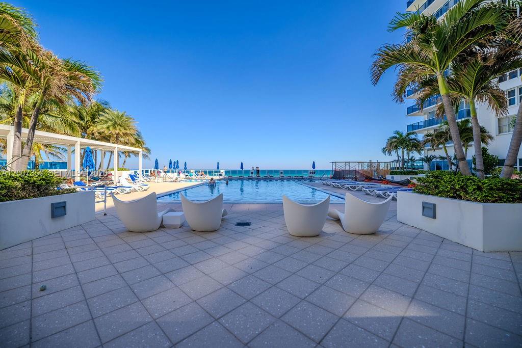 Photo of 2751 Ocean Dr  #504S, Hollywood, Florida, 33019 - 