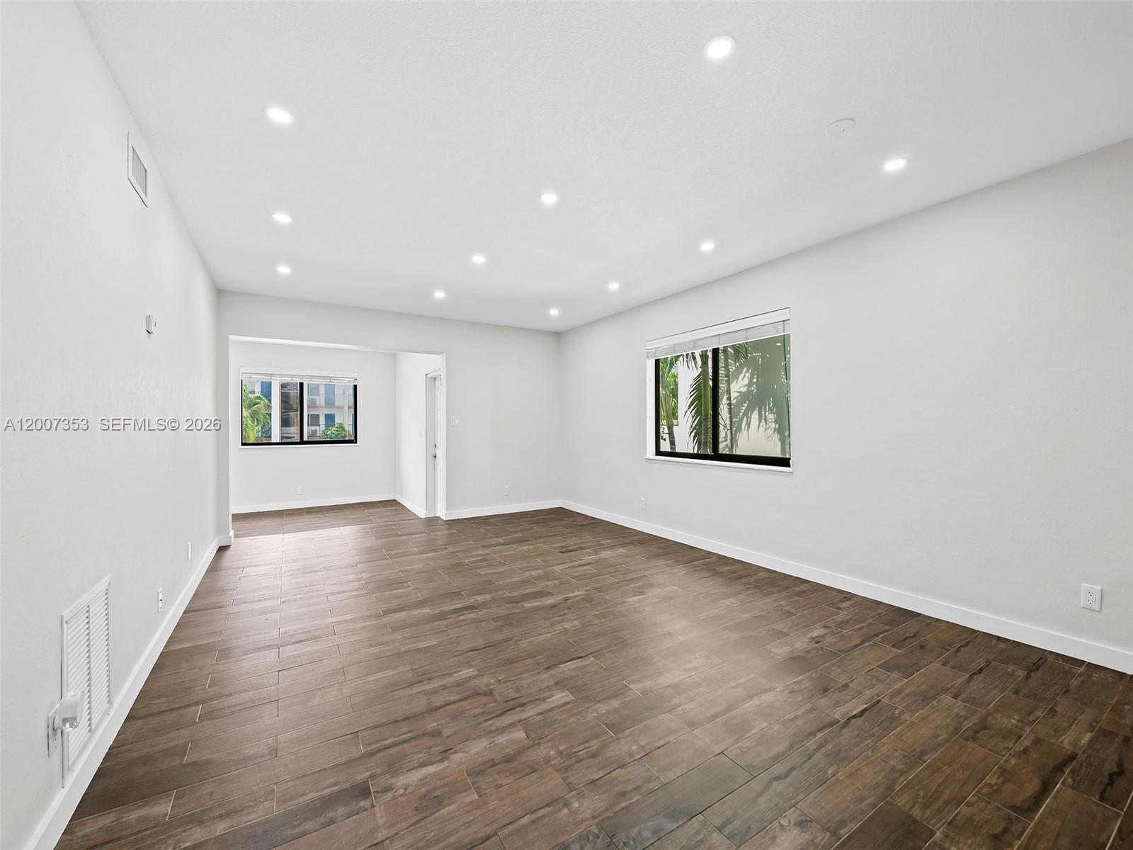   /  4219 sq. ft. $ 2026-04-24 0 Photo