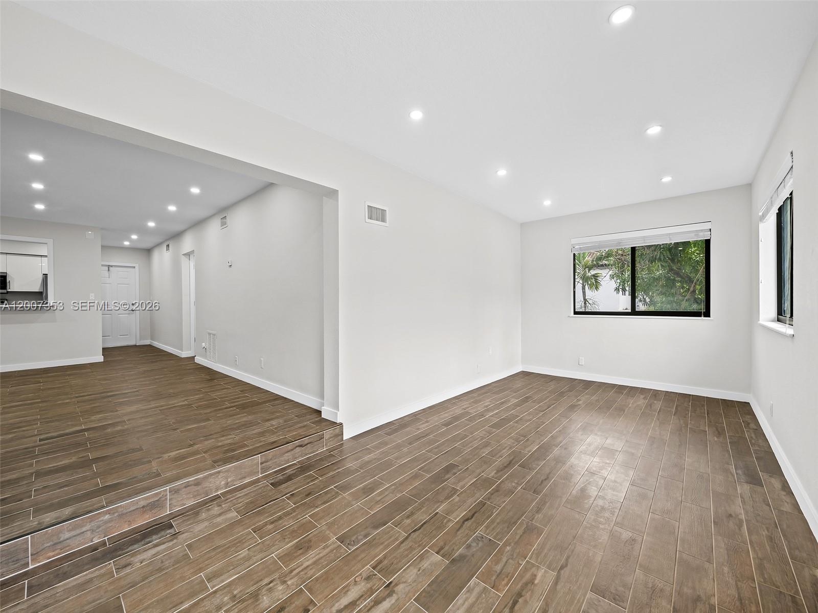   /  4219 sq. ft. $ 2026-04-24 0 Photo