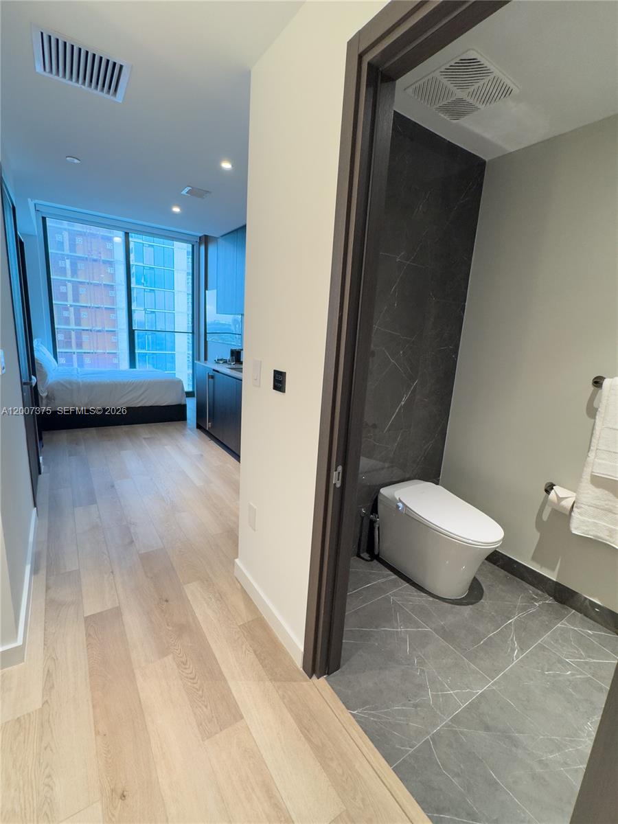 3006B 0 / 1 275 sq. ft. $ 2026-04-24 0 Photo