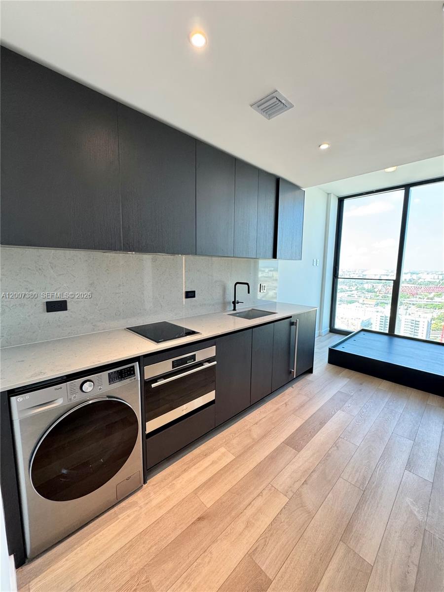 3012A 0 / 1 275 sq. ft. $ 2026-04-24 0 Photo