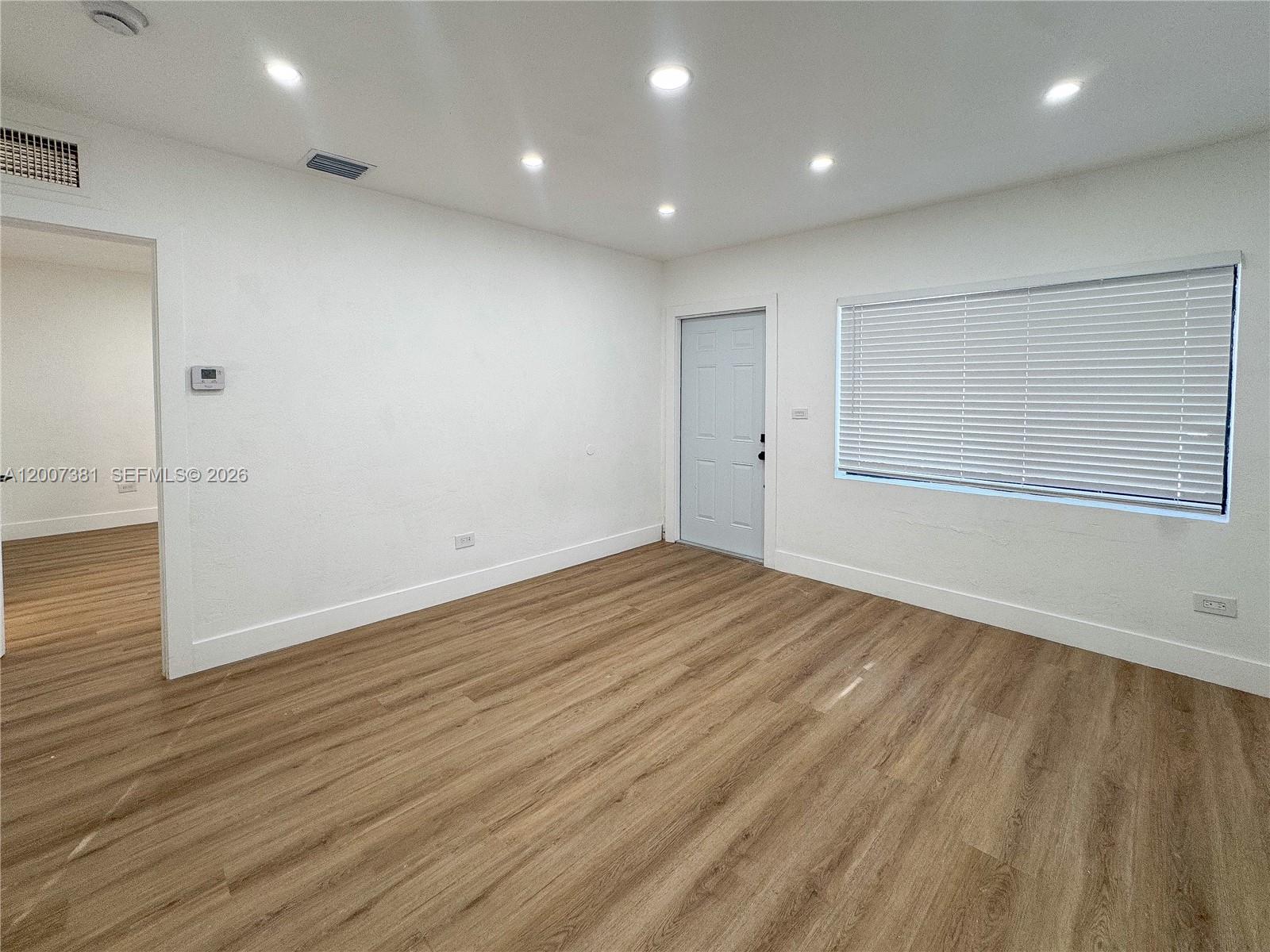 See details / 1296 sq. ft. $ 2026-06-04 0 Photo