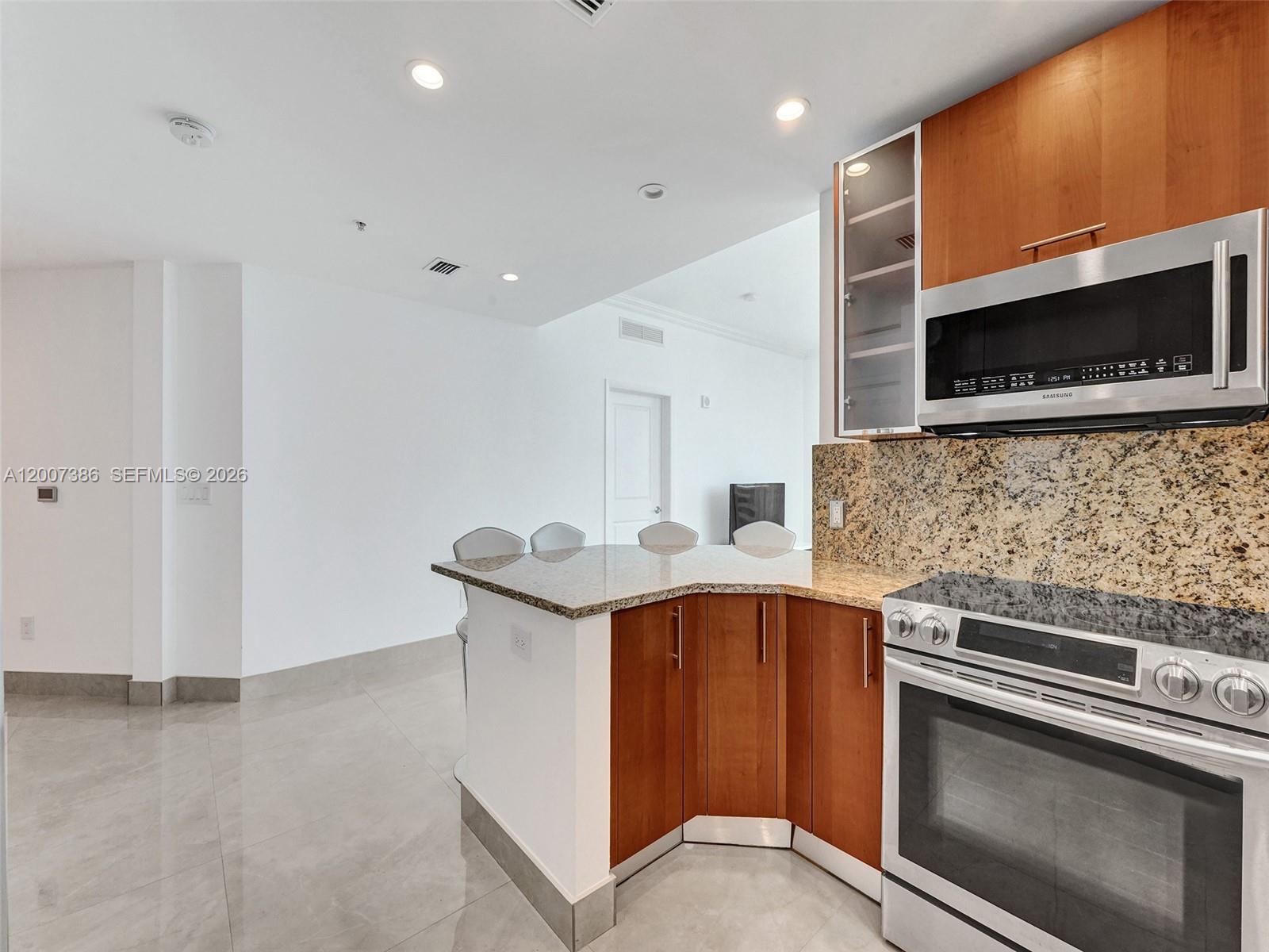 Photo of 1945 Ocean Dr  #2101, Hallandale Beach, Florida, 33009 - 