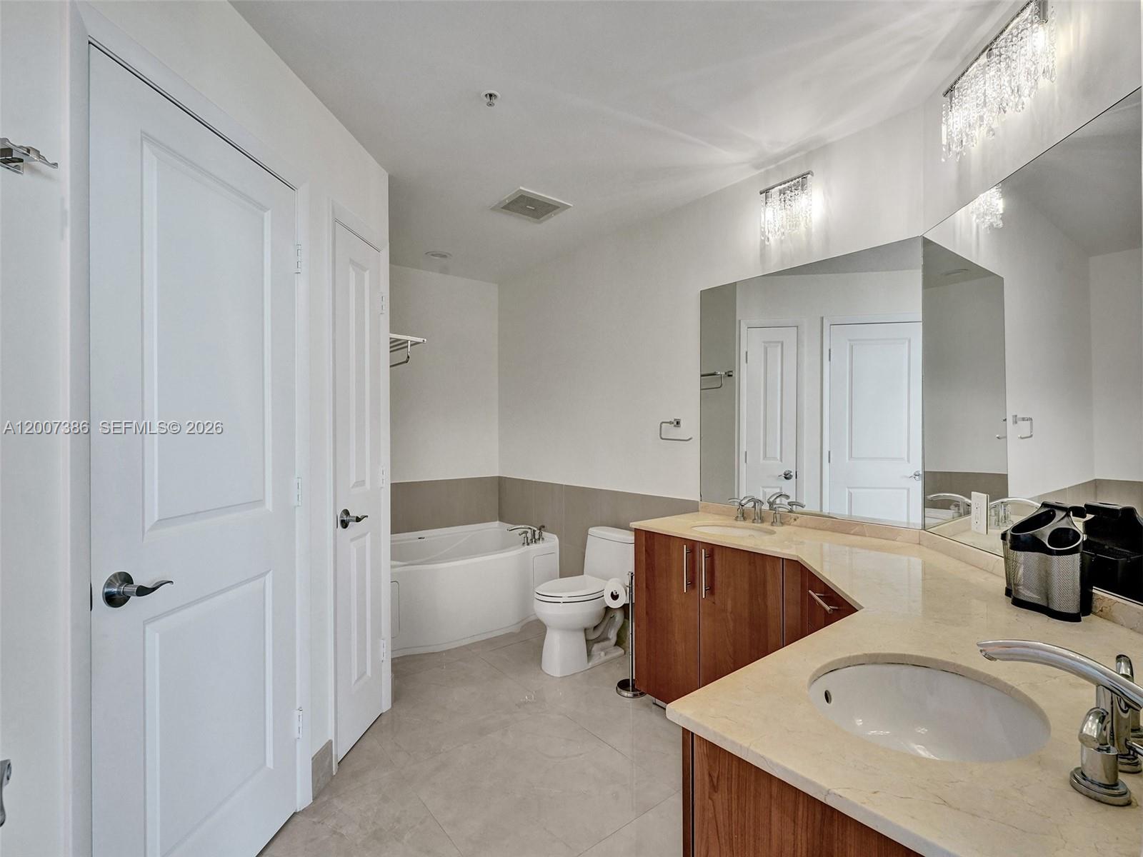Photo of 1945 Ocean Dr  #2101, Hallandale Beach, Florida, 33009 - 