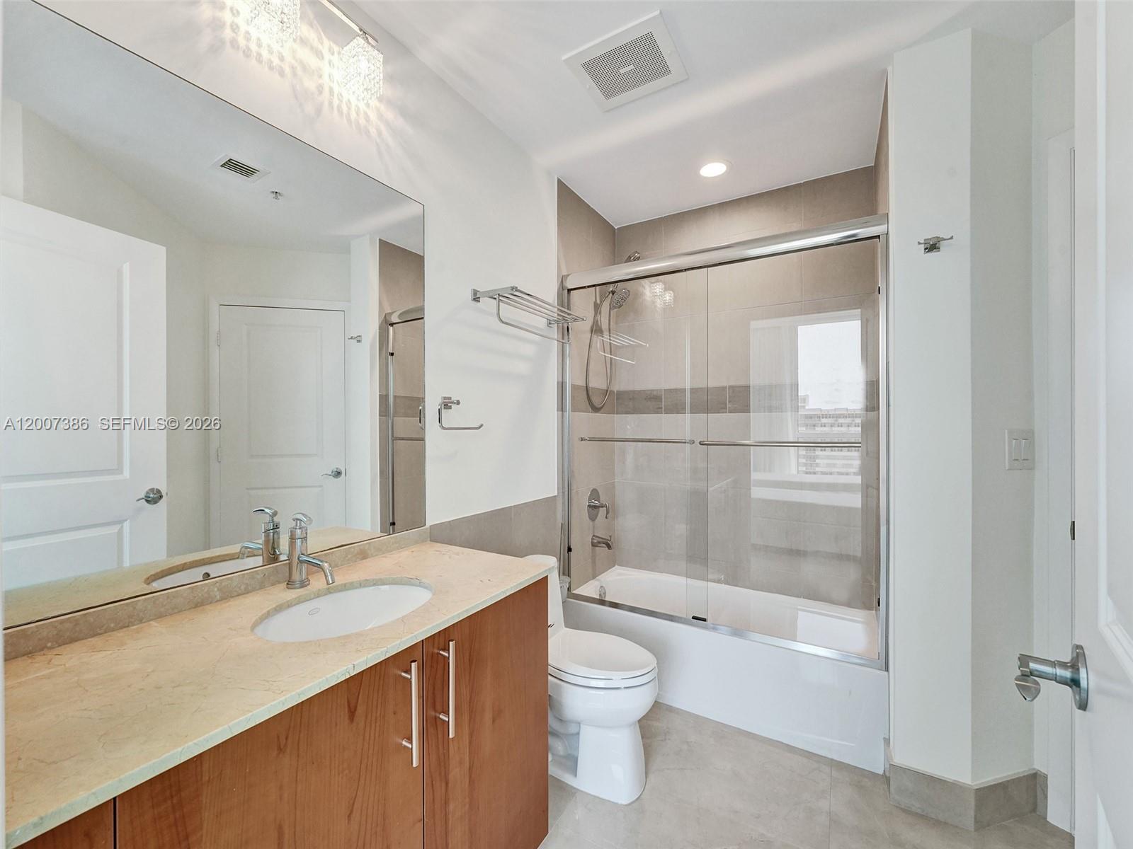Photo of 1945 Ocean Dr  #2101, Hallandale Beach, Florida, 33009 - 