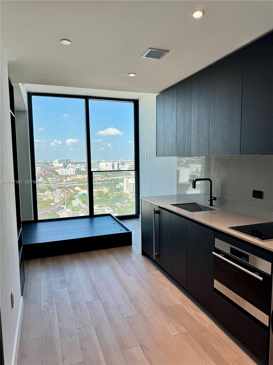 3012B 0 / 1 275 sq. ft. $ 2026-04-24 0 Photo