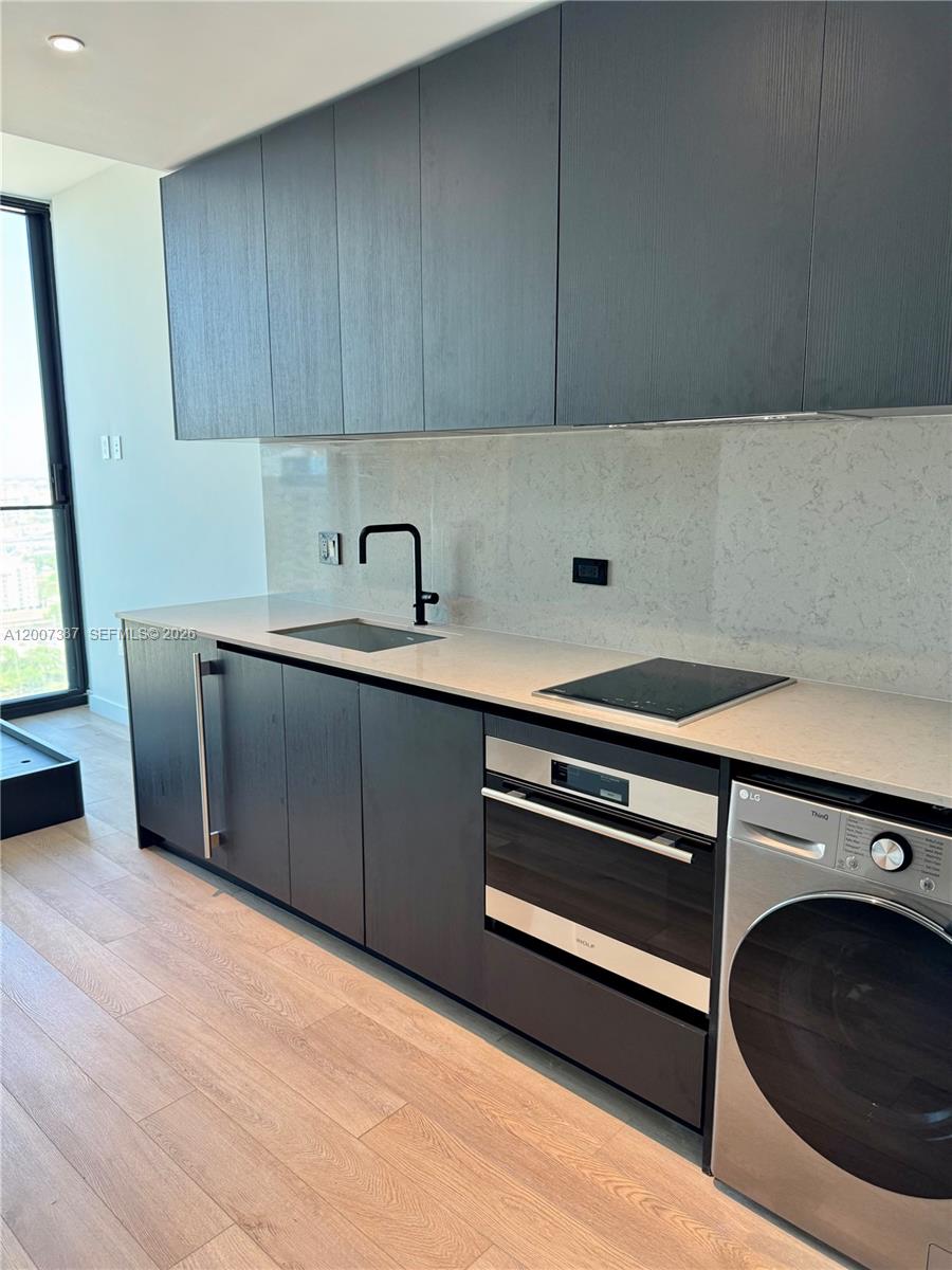 3012B 0 / 1 275 sq. ft. $ 2026-04-24 0 Photo