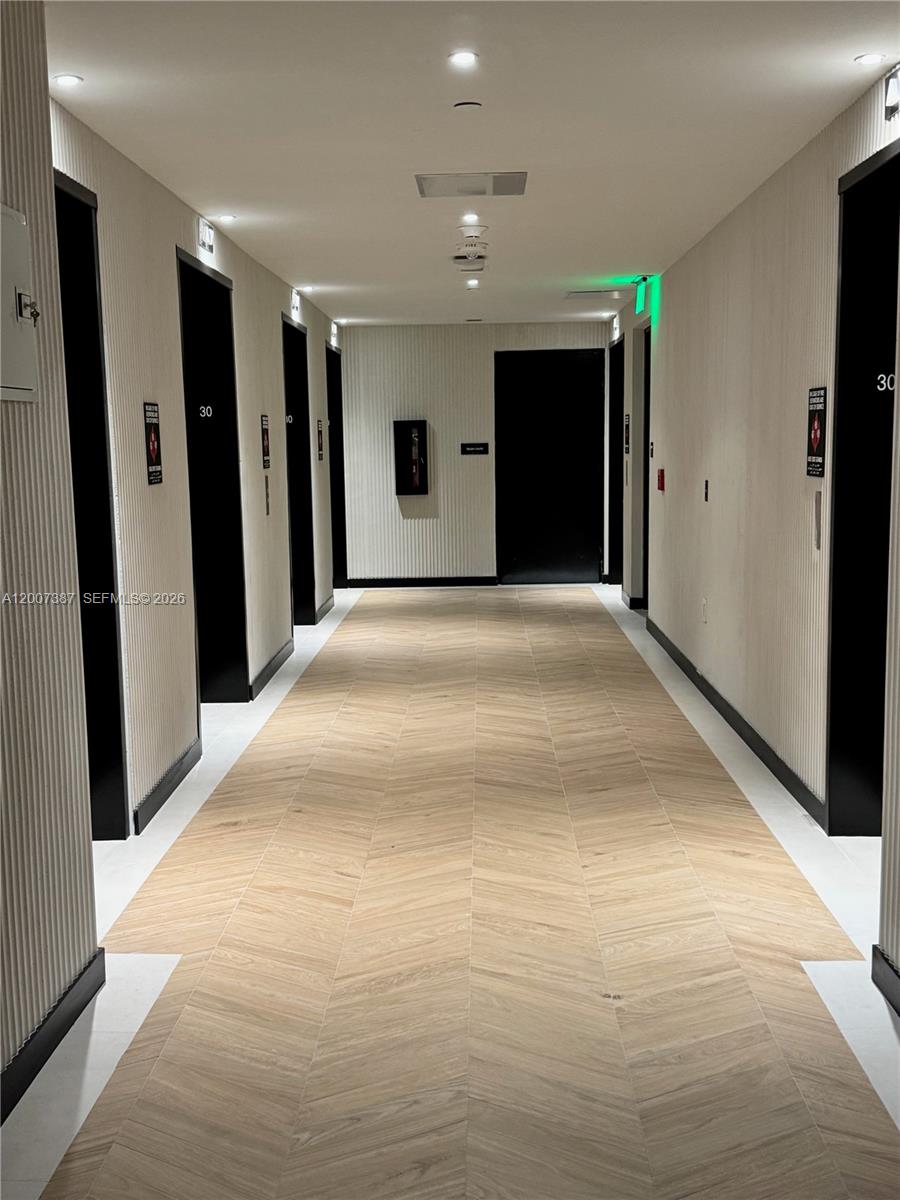 3012B 0 / 1 275 sq. ft. $ 2026-04-24 0 Photo