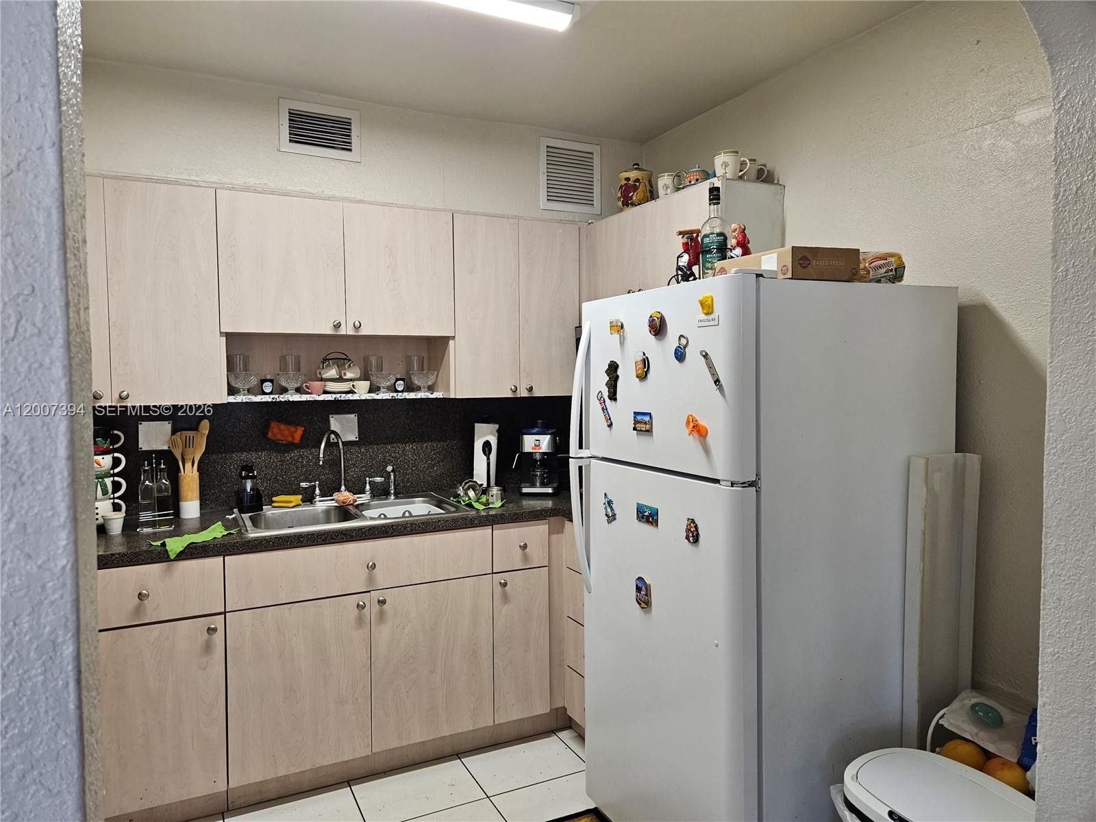 See details / 3429 sq. ft. $ 2026-04-24 0 Photo