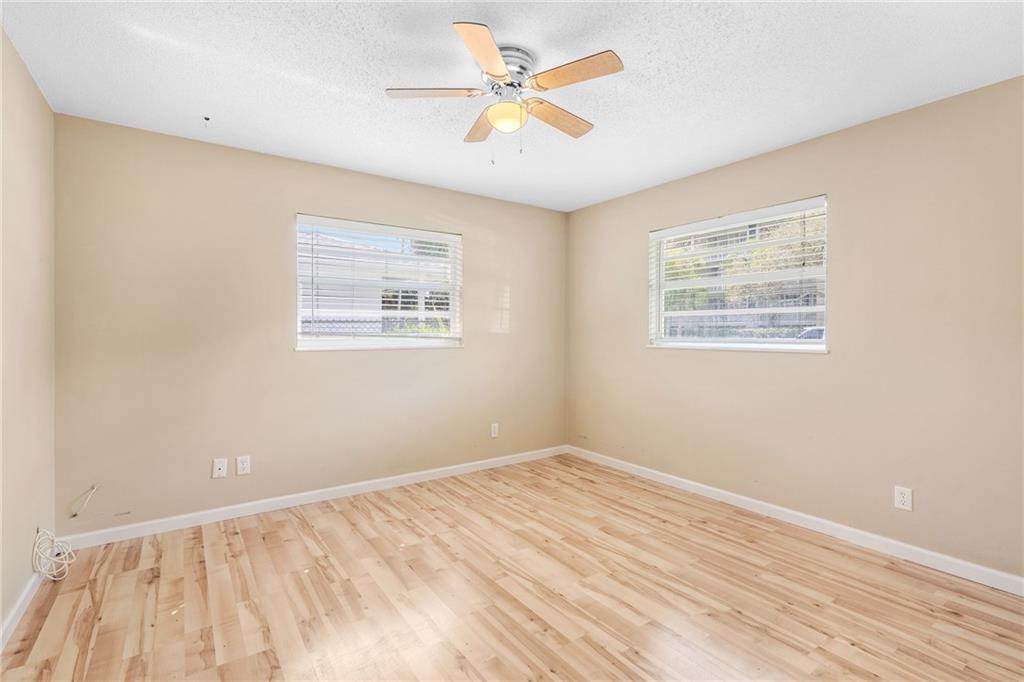 Ver detalles / 0 3200 sq. ft. $ 2026-06-20 0 foto