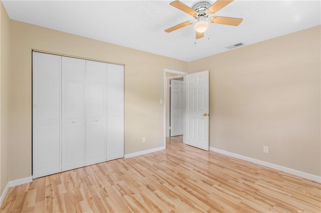 Ver detalles / 0 3200 sq. ft. $ 2026-06-20 0 foto