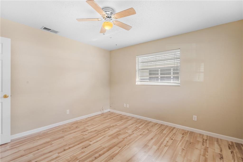 Ver detalles / 0 3200 sq. ft. $ 2026-06-20 0 foto