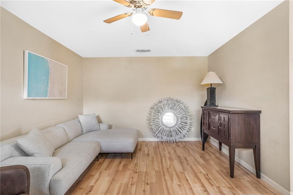 Ver detalles / 0 3200 sq. ft. $ 2026-06-20 0 foto