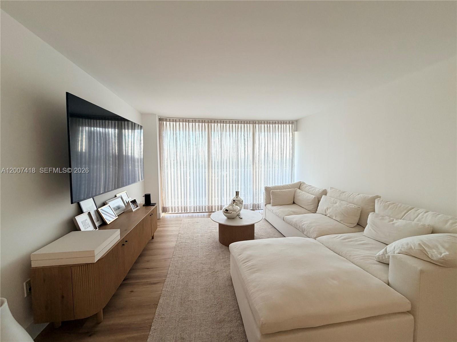 Photo of 3701 Country Club Dr  #607, Aventura, Florida, 33180 - 