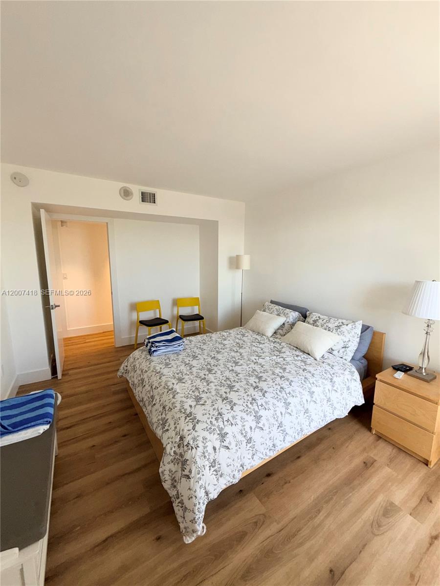 Photo of 3701 Country Club Dr  #607, Aventura, Florida, 33180 - Middle