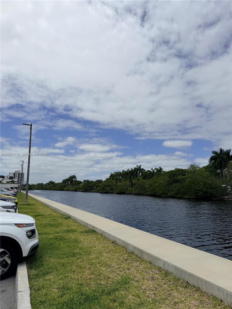 Photo of 3701 Country Club Dr  #607, Aventura, Florida, 33180 - Intracoastal Waterway