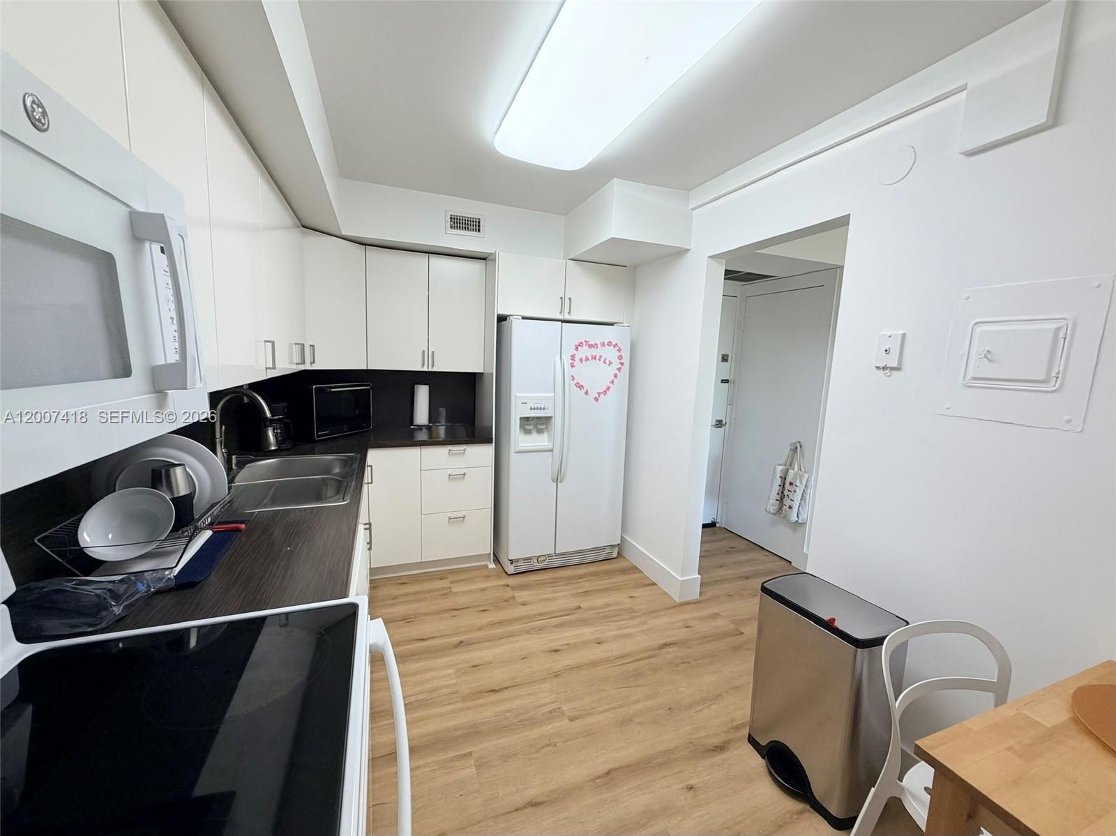 Photo of 3701 Country Club Dr  #607, Aventura, Florida, 33180 - 