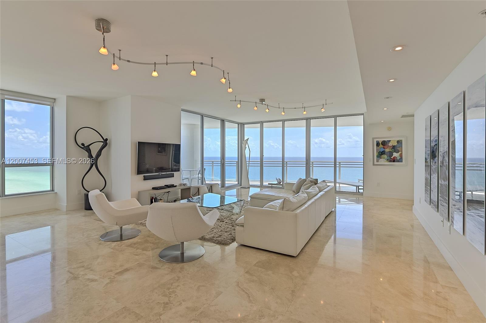 Photo of 3535 OCEAN DR  #2002, Hollywood, Florida, 33019 - 