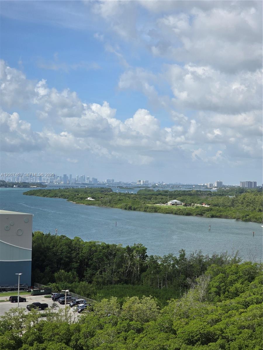 See details 1420 1 / 2 991 sq. ft. $ 2026-04-24 0 Photo