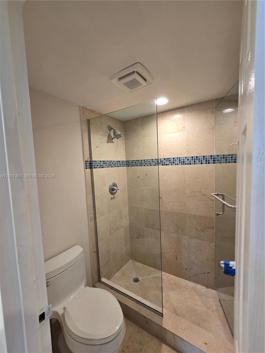 See details 1420 1 / 2 991 sq. ft. $ 2026-04-24 0 Photo