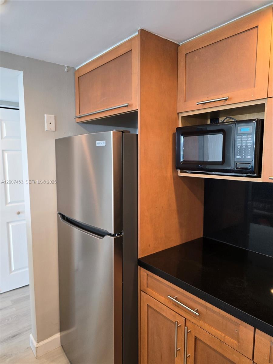 See details 1420 1 / 2 991 sq. ft. $ 2026-04-24 0 Photo