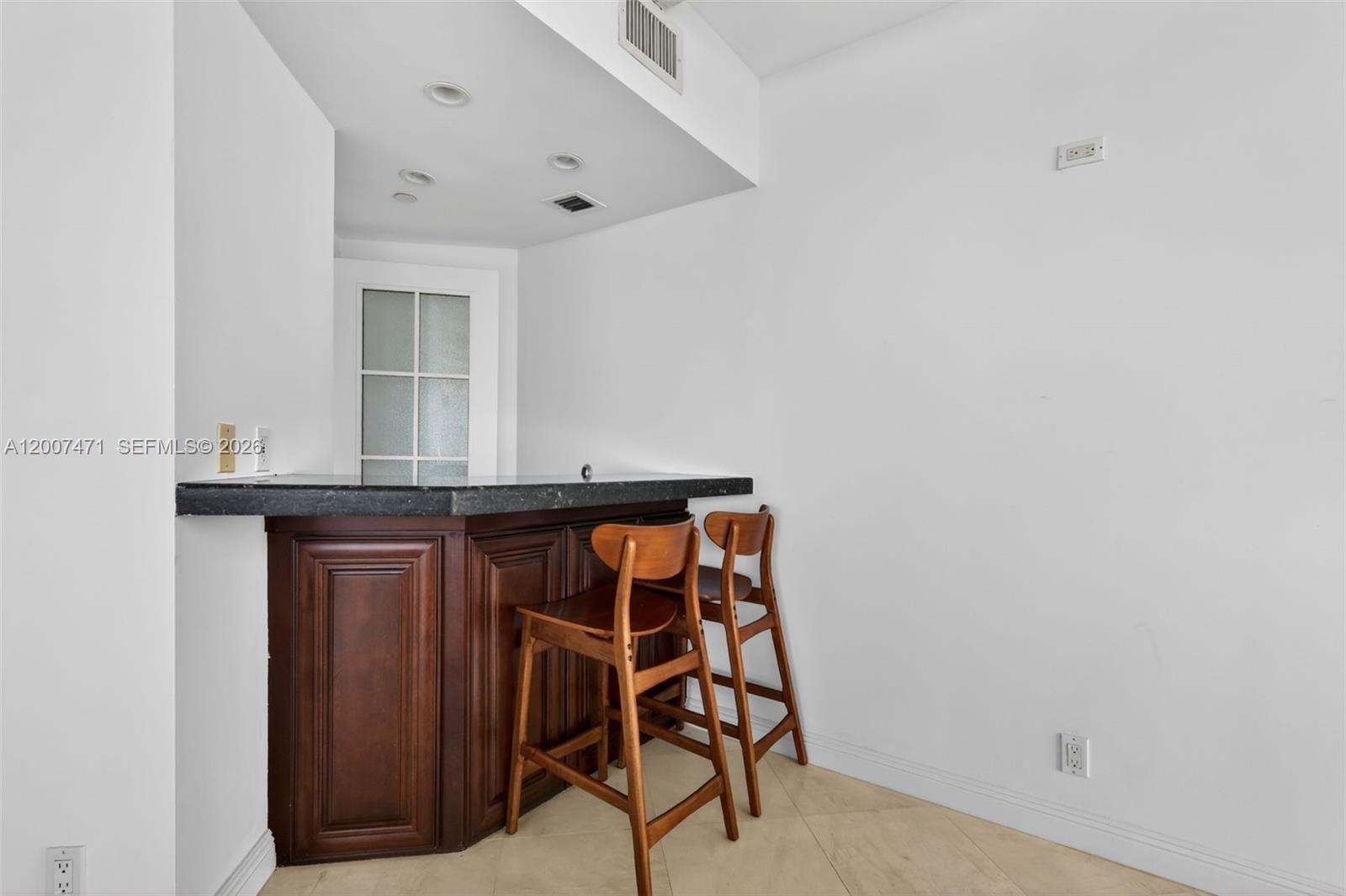 2305 3 / 3 2154 sq. ft. $ 2026-04-24 0 Photo