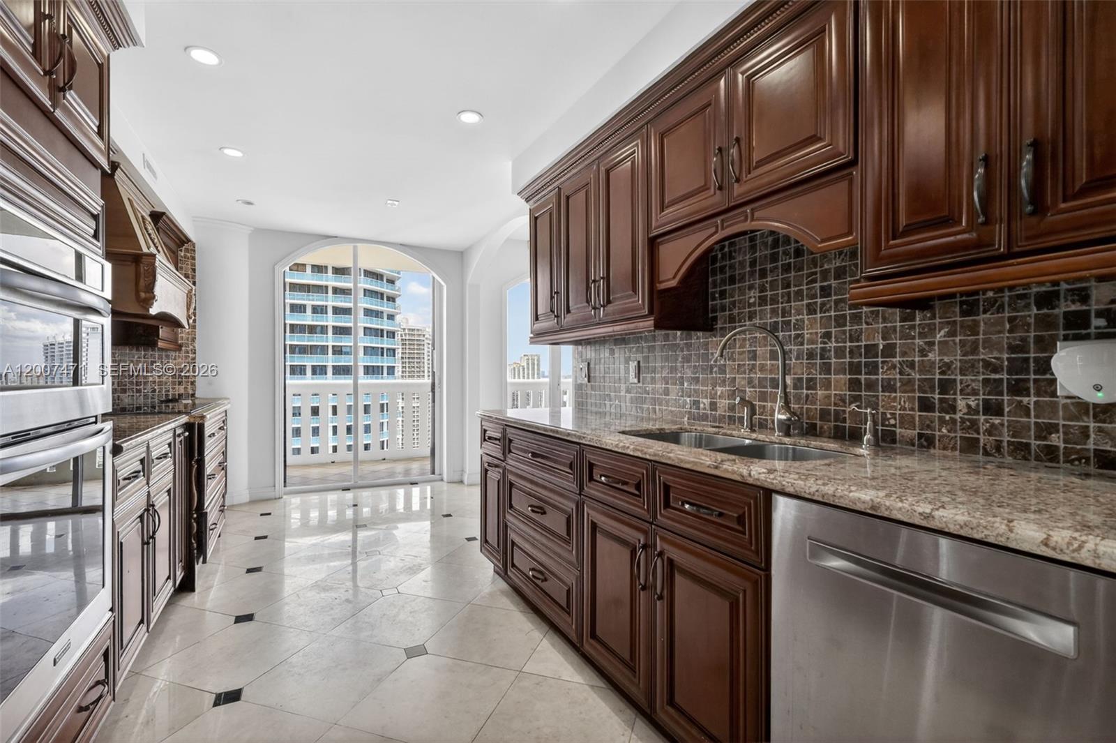 2305 3 / 3 2154 sq. ft. $ 2026-04-24 0 Photo