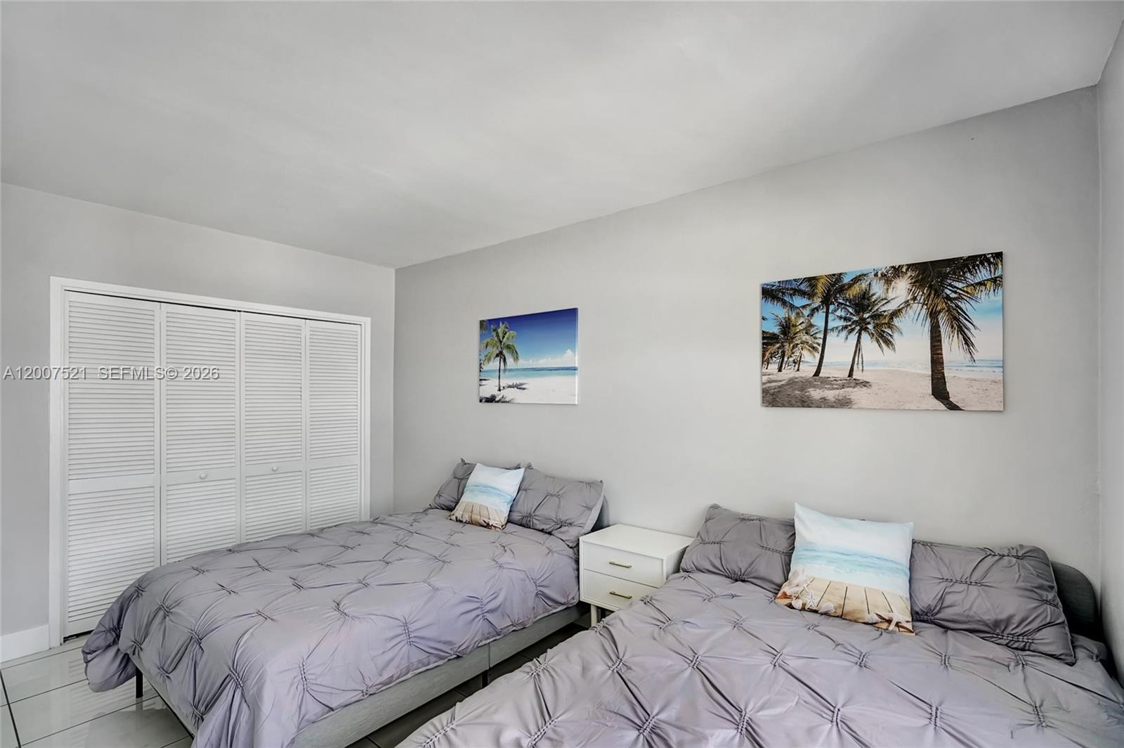 Photo of 3725 Ocean Dr  #1519, Hollywood, Florida, 33019 - 