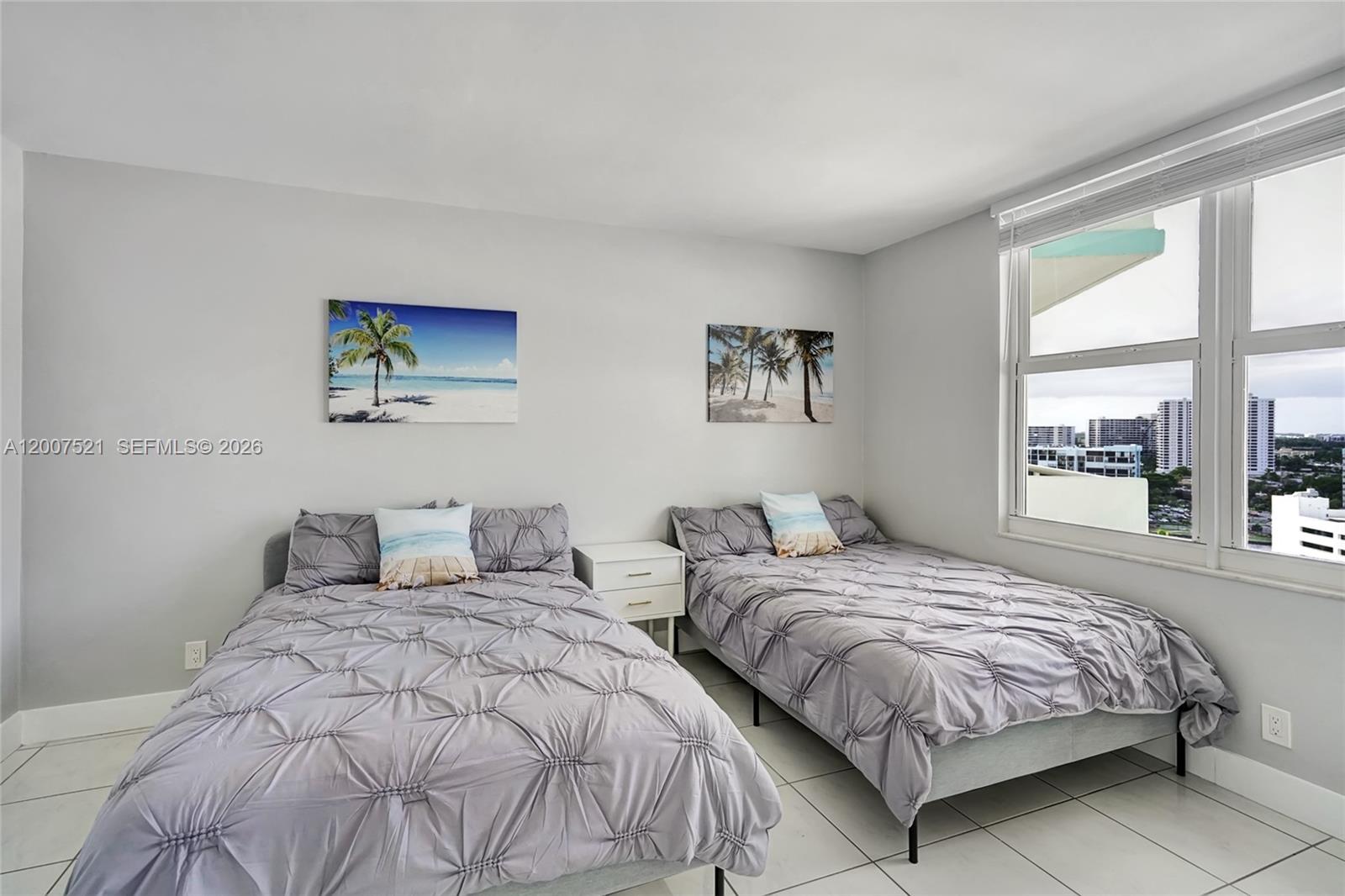 Photo of 3725 Ocean Dr  #1519, Hollywood, Florida, 33019 - 