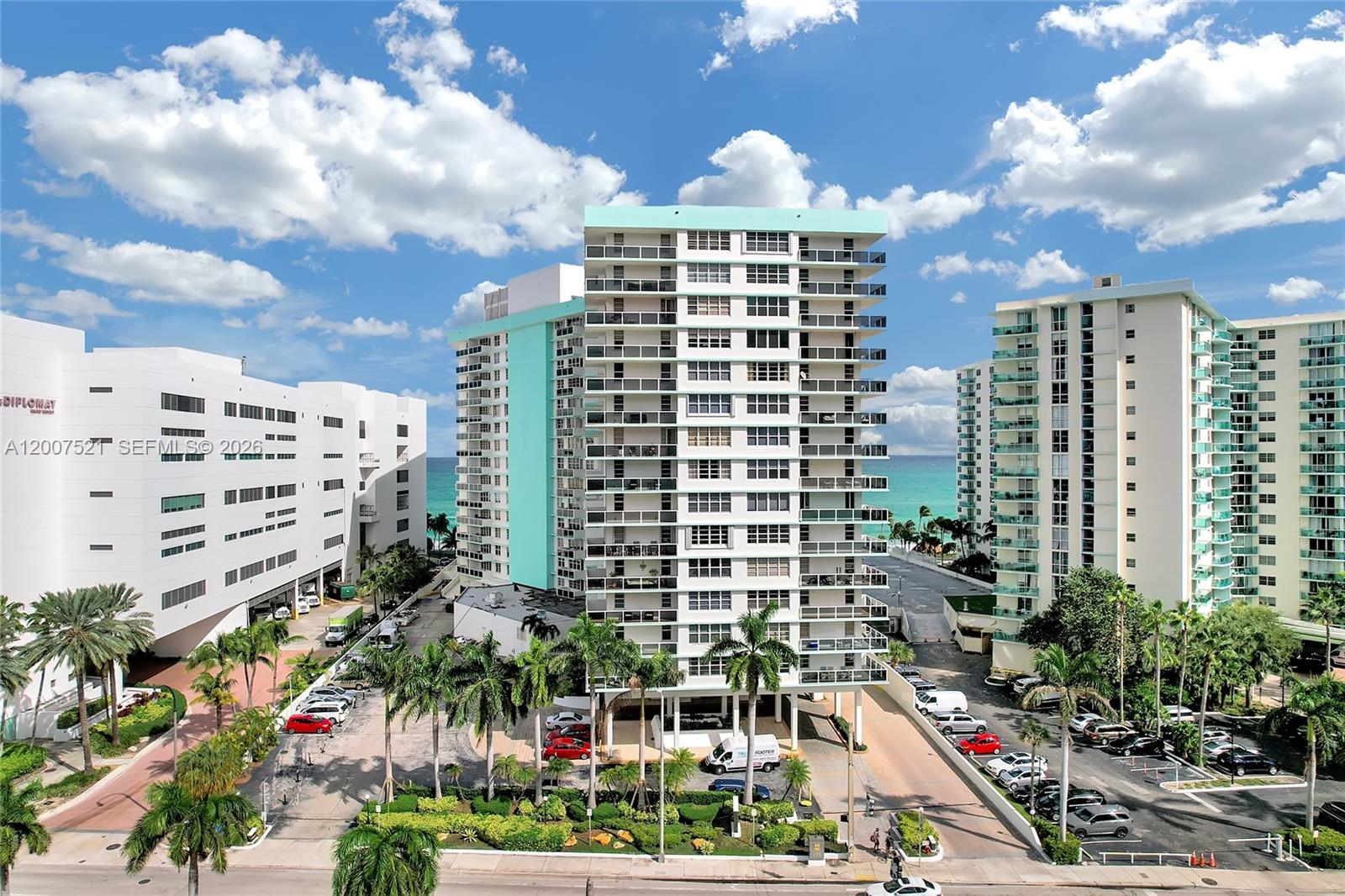 Photo of 3725 Ocean Dr  #1519, Hollywood, Florida, 33019 - 