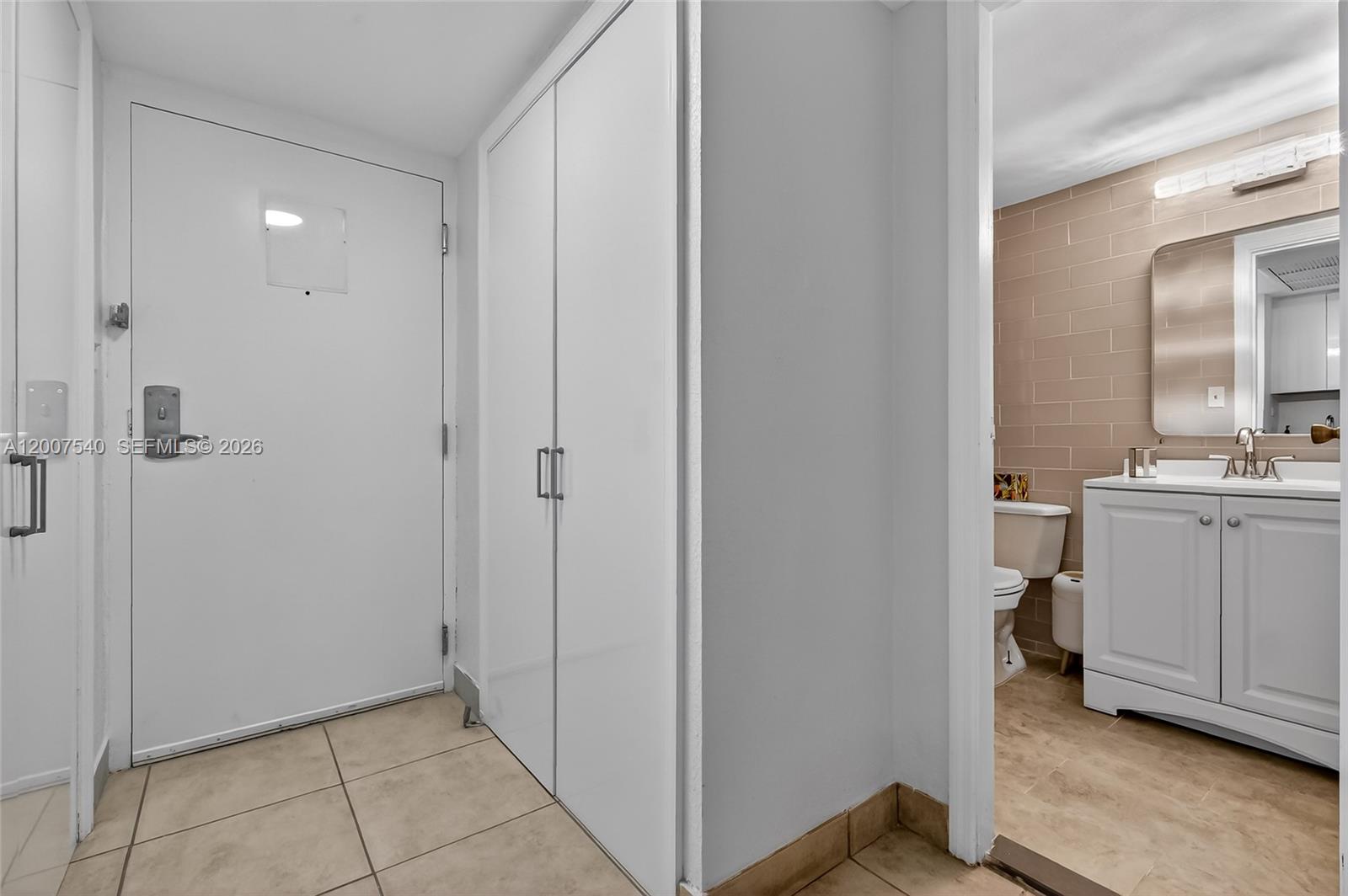 Photo of 19201 Collins Ave  #1123, Sunny Isles Beach, Florida, 33160 - 