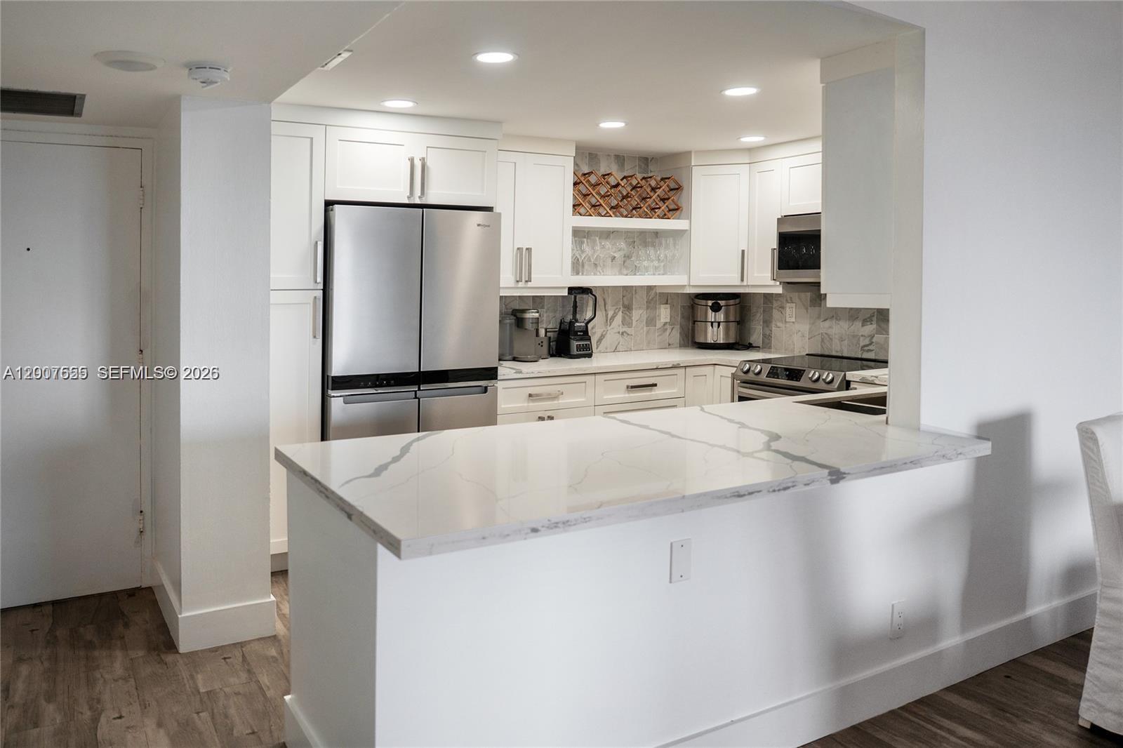 Photo of 1600 Ocean Dr  #17D, Hollywood, Florida, 33019 - 