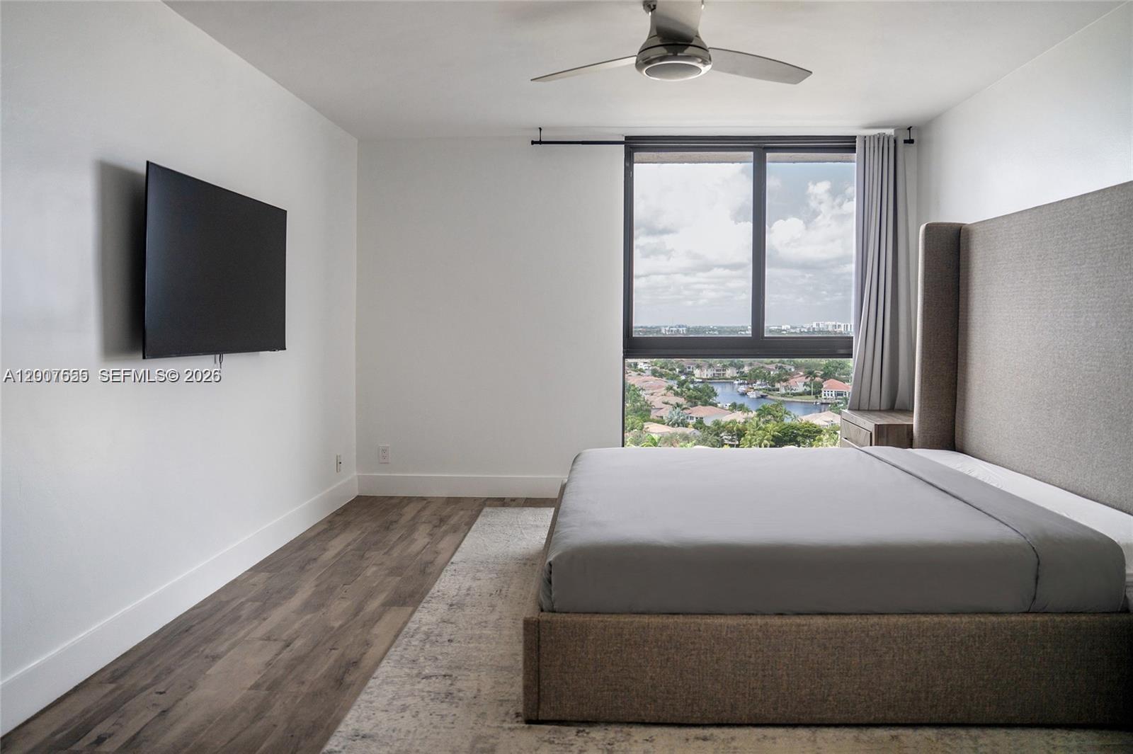 Photo of 1600 Ocean Dr  #17D, Hollywood, Florida, 33019 - 