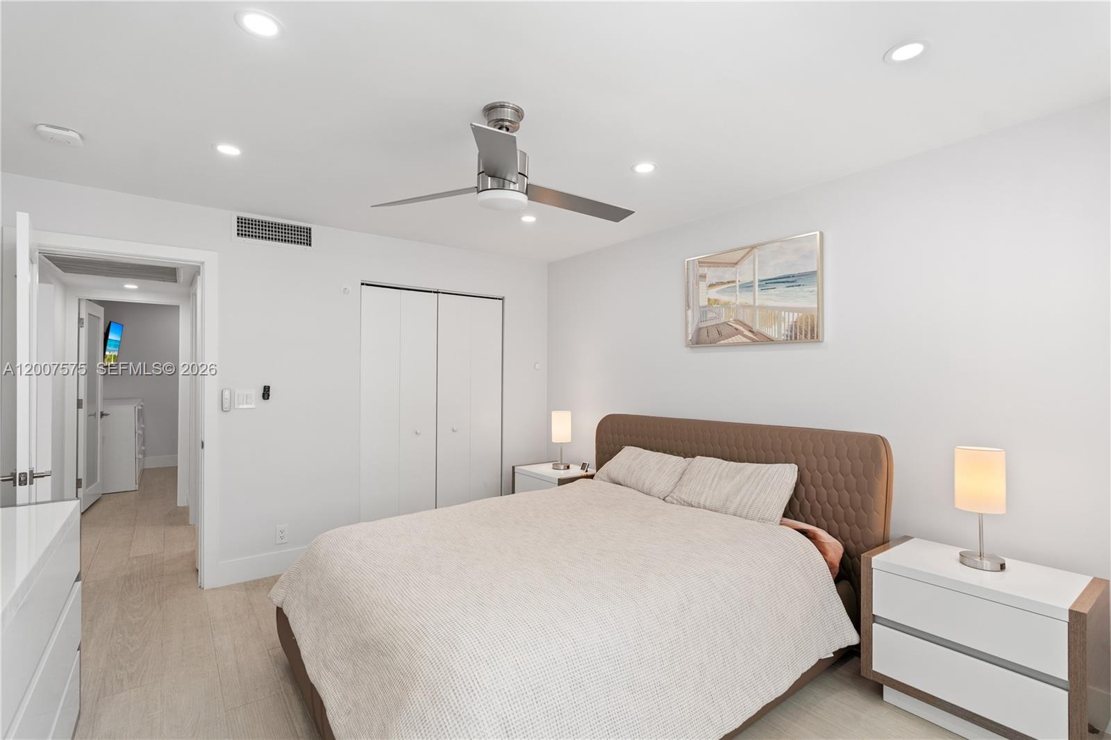 Photo of 2030 Ocean Dr  #918, Hallandale Beach, Florida, 33009 - 