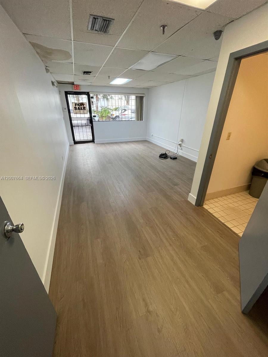 7  /   sq. ft. $ 2026-04-25 0 Photo