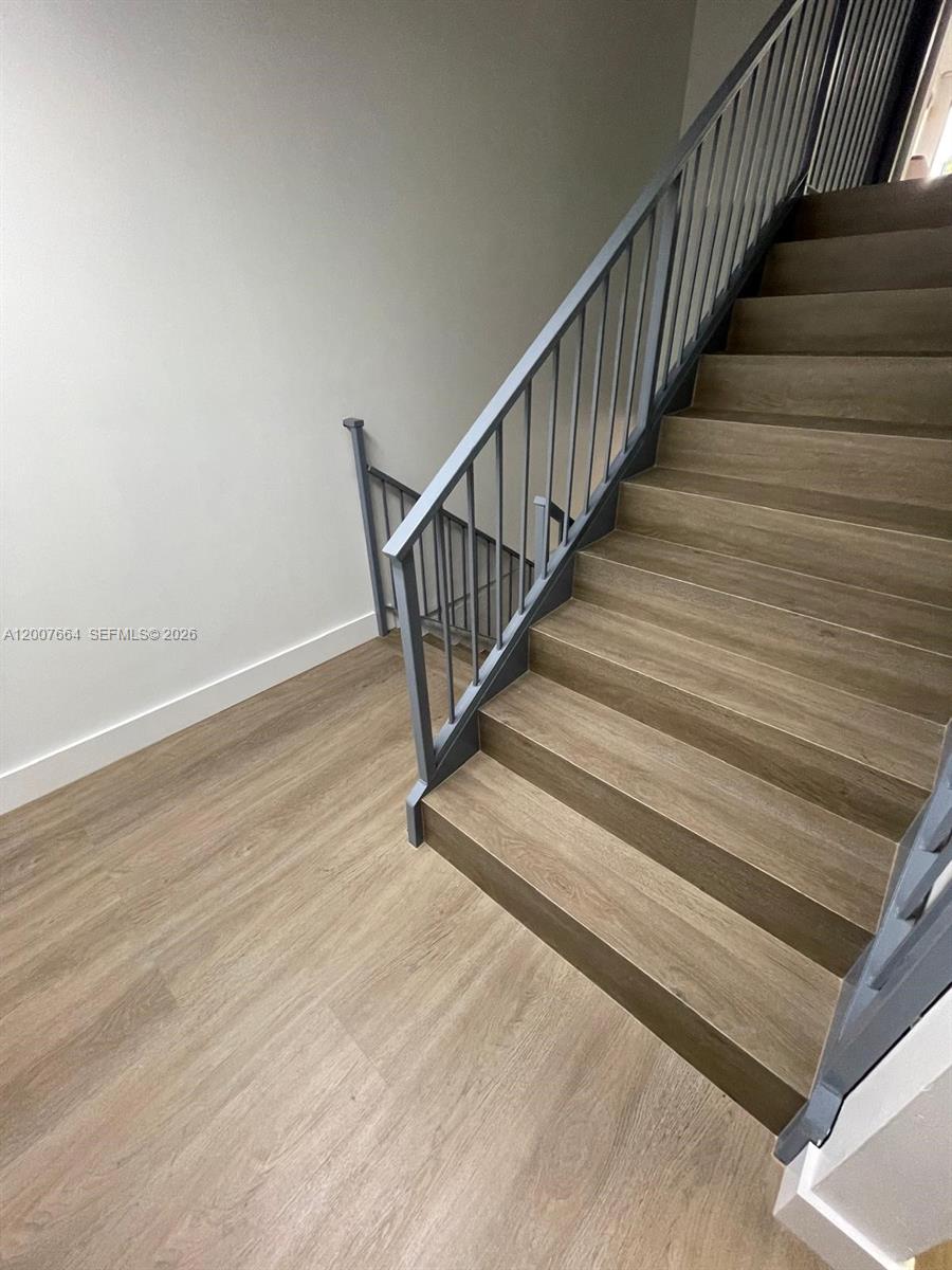 7  /   sq. ft. $ 2026-04-25 0 Photo