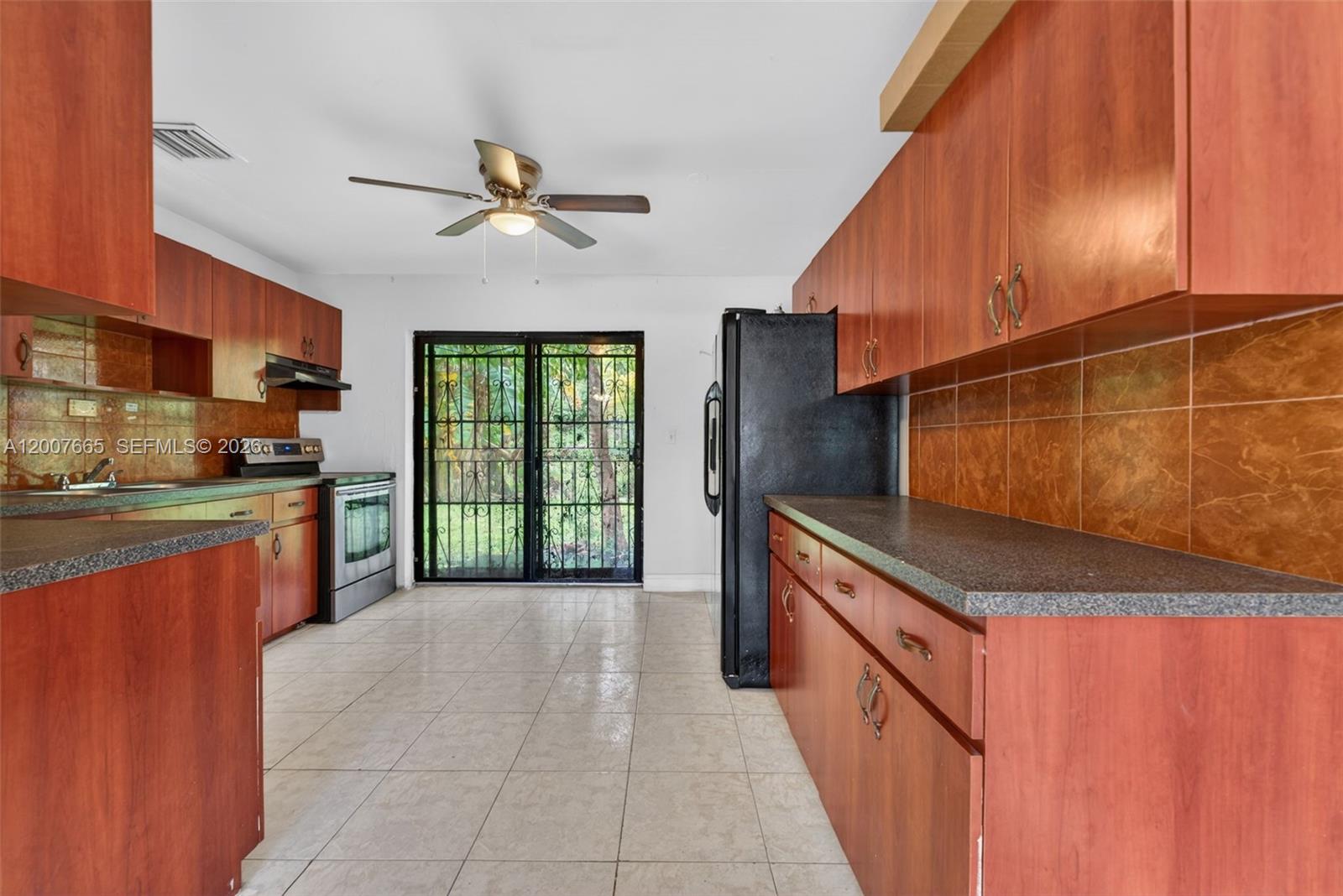   /  2155 sq. ft. $ 2026-05-11 0 Photo