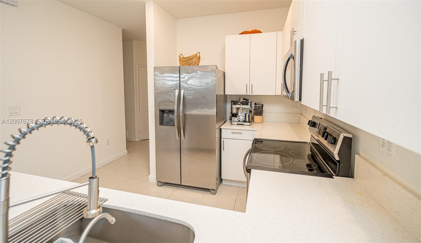 28643 4 / 3 1916 sq. ft. $ 2026-04-25 0 Photo