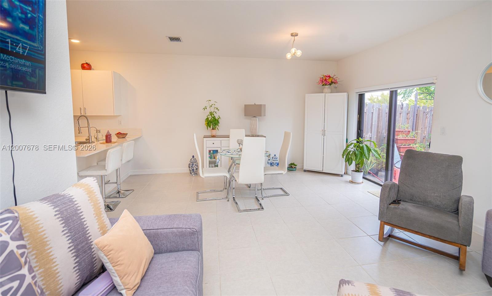 28643 4 / 3 1916 sq. ft. $ 2026-04-25 0 Photo