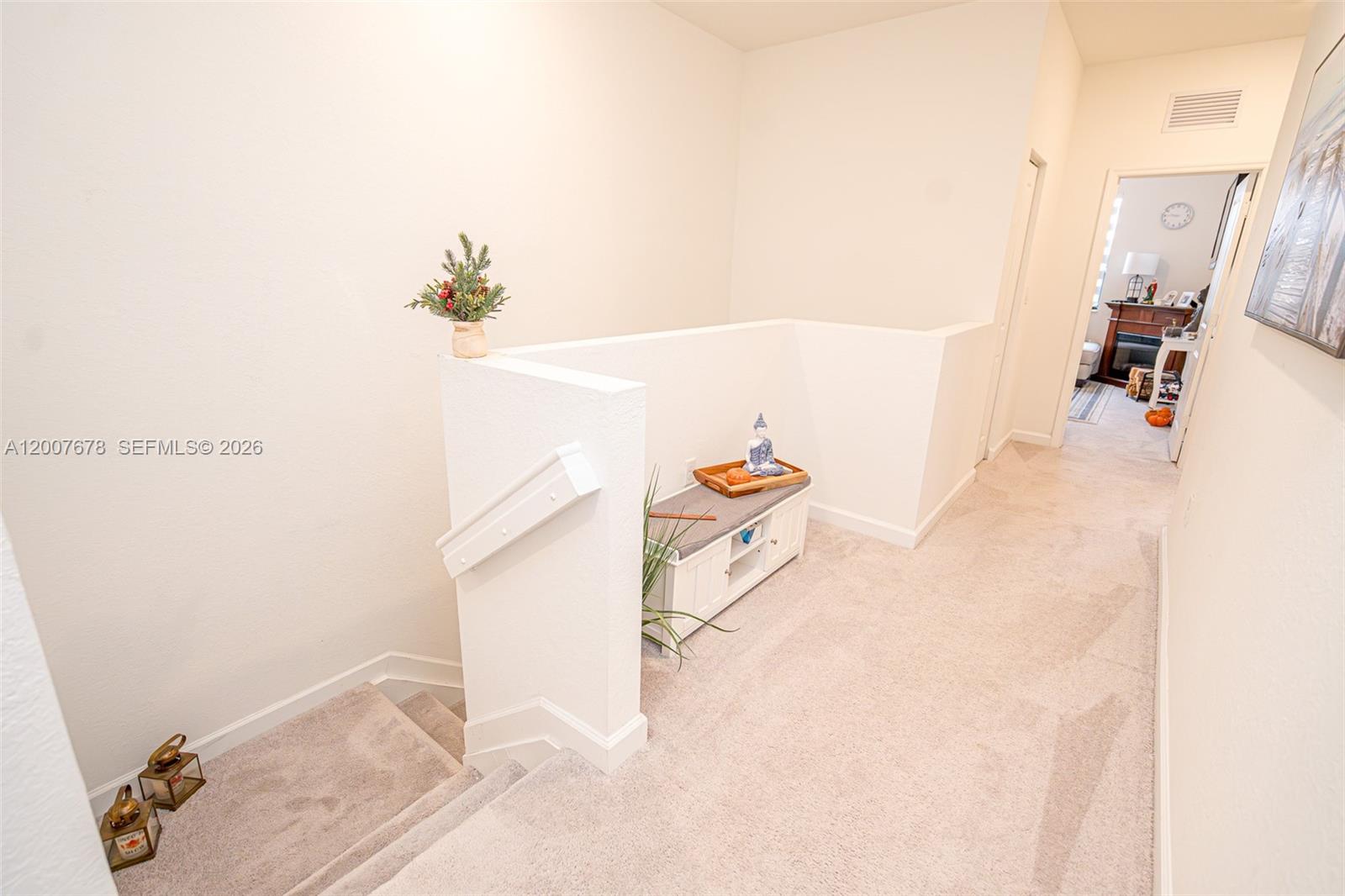 28643 4 / 3 1916 sq. ft. $ 2026-04-25 0 Photo