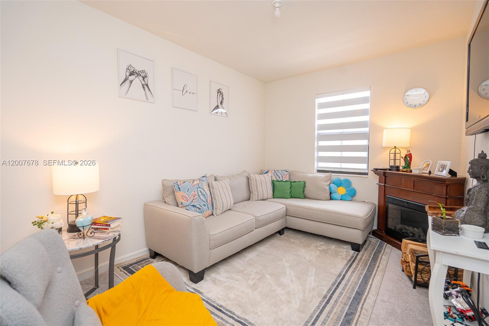 28643 4 / 3 1916 sq. ft. $ 2026-04-25 0 Photo